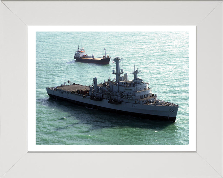 HMS Fearless L10 Royal Navy Fearless class amphibious ship Photo Print or Framed Print - Hampshire Prints