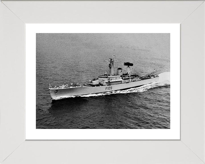 HMS Leander F109 Royal Navy Leander Class Frigate Photo Print or Framed Print - Hampshire Prints