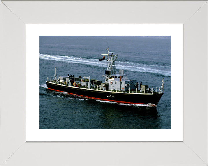 HMS Shipham M2726 Royal Navy Ham class minesweeper Photo Print or Framed Print - Hampshire Prints