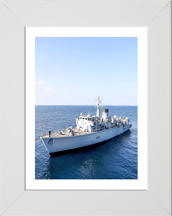 HMS Ledbury M30 | Photo Print | Framed Print | Hunt Class | Minesweeper | Royal Navy - Hampshire Prints