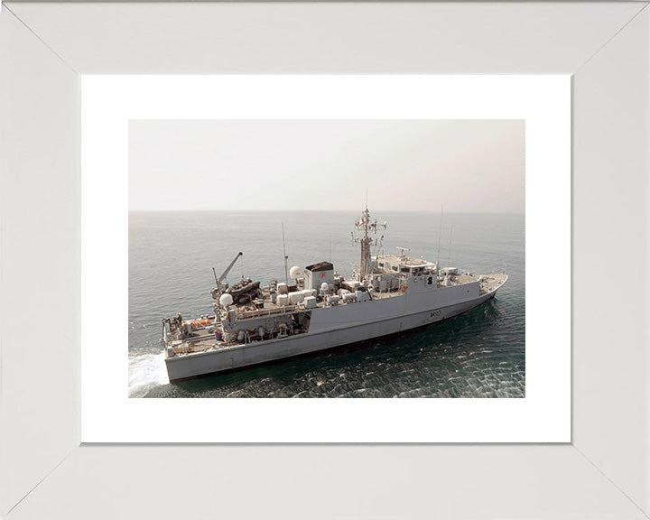 HMS Ramsey M110 Royal Navy Sandown class minehunter Photo Print or Framed Print - Hampshire Prints