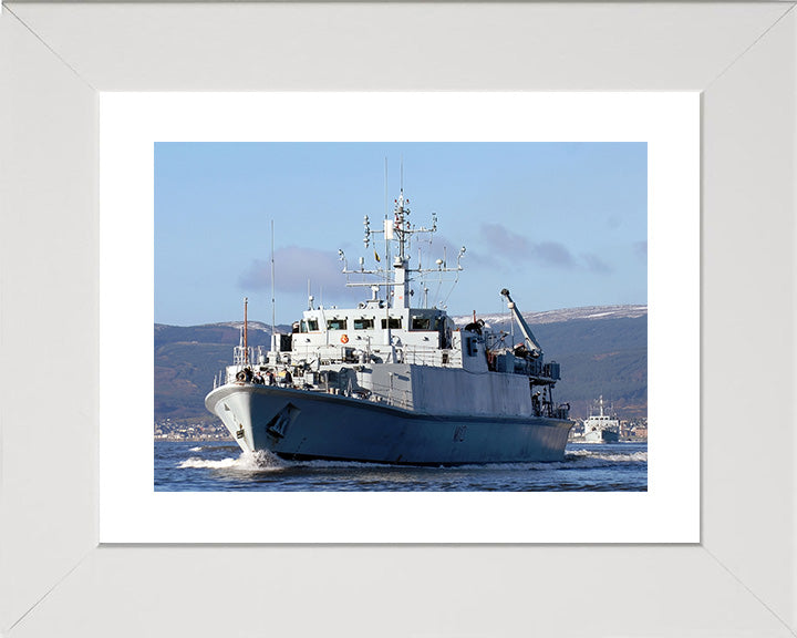 HMS Ramsey M110 | Photo Print | Framed Print | Sandown Class | Minehunter | Royal Navy - Hampshire Prints