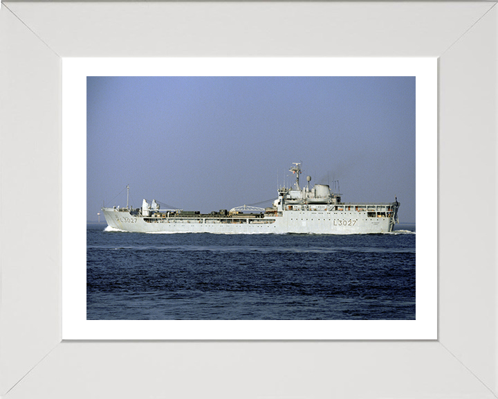 RFA Sir Geraint L3027 Royal Fleet Auxiliary Round Table class ship Photo Print or Framed Print - Hampshire Prints