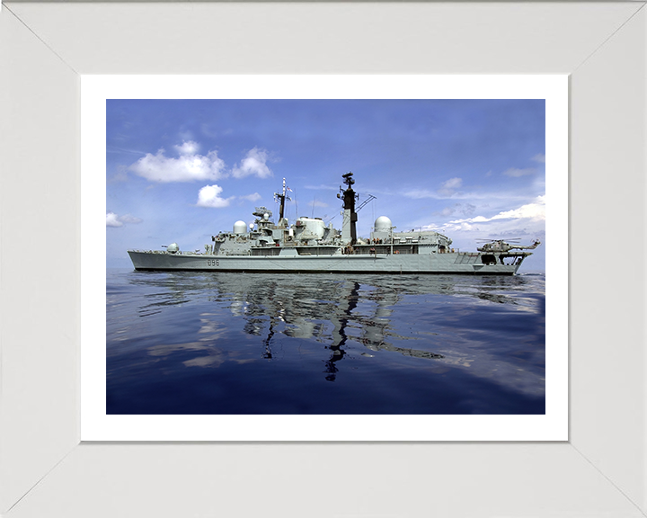 HMS Gloucester D96 Royal Navy Type 42 destroyer Photo Print or Framed Print - Hampshire Prints