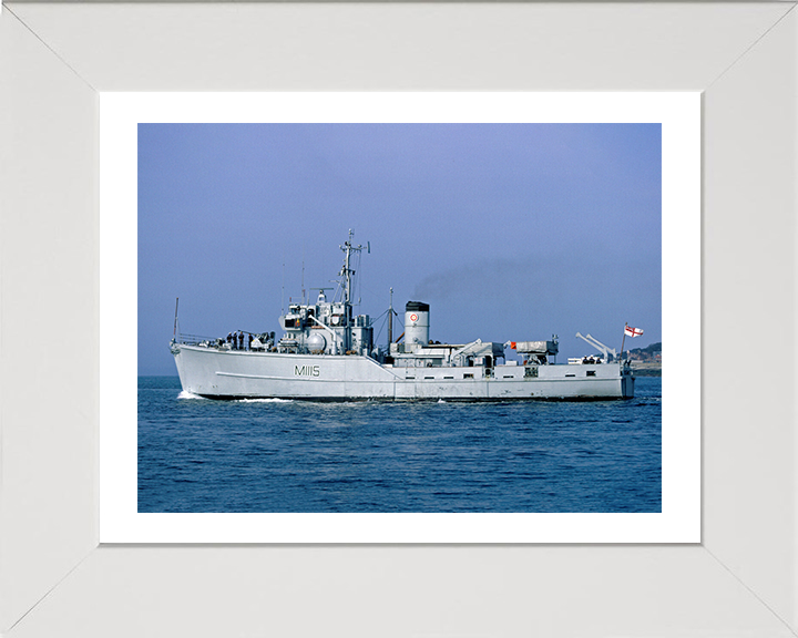 HMS Bronington M1115 | Photo Print | Framed Print | Ton Class | Minesweeper | Royal Navy