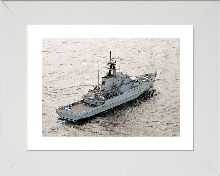 HMS Tyne P281 Royal Navy River class offshore patrol vessel Photo Print or Framed Print - Hampshire Prints