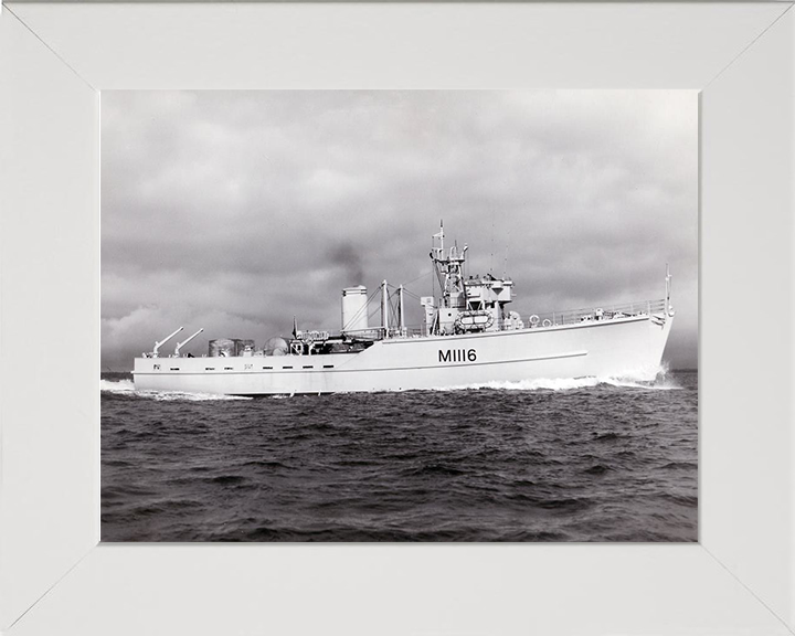 HMS Burnaston M1116 | Photo Print | Framed Print | Ton Class | Minesweeper | Royal Navy