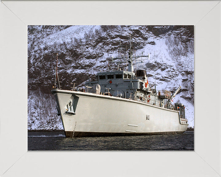 HMS Quorn M41 Royal Navy Hunt class mine countermeasures vessel Photo Print or Framed Print - Hampshire Prints