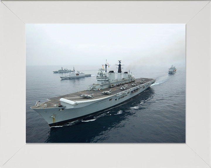 HMS Invincible R05 | Photo Print | Framed Print | Invincible Class | Aircraft Carrier | Royal Navy - Hampshire Prints