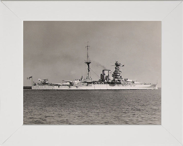 HMS Valiant (02) Royal Navy Queen Elizabeth class battleship Photo Print or Framed Print - Hampshire Prints