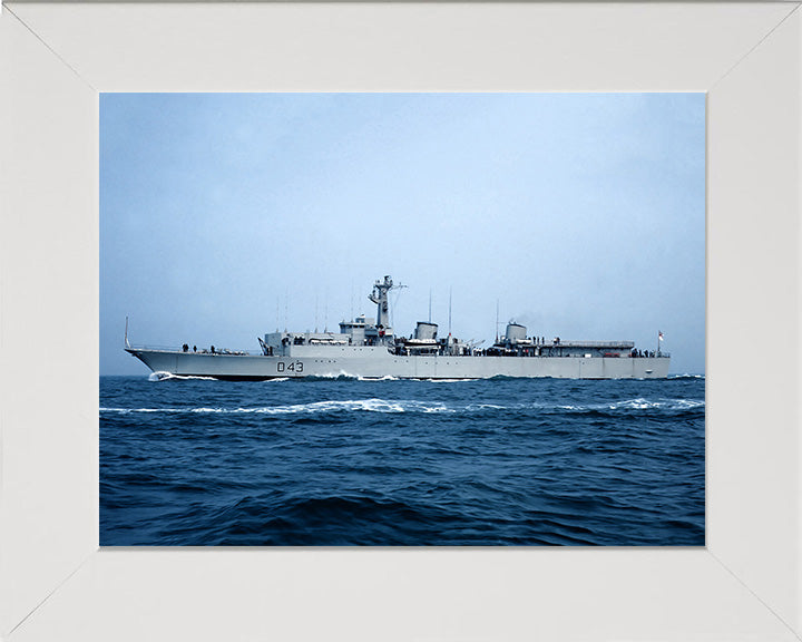 HMS Matapan D43 Royal Navy Battle class destroyer Photo Print or Framed Print - Hampshire Prints