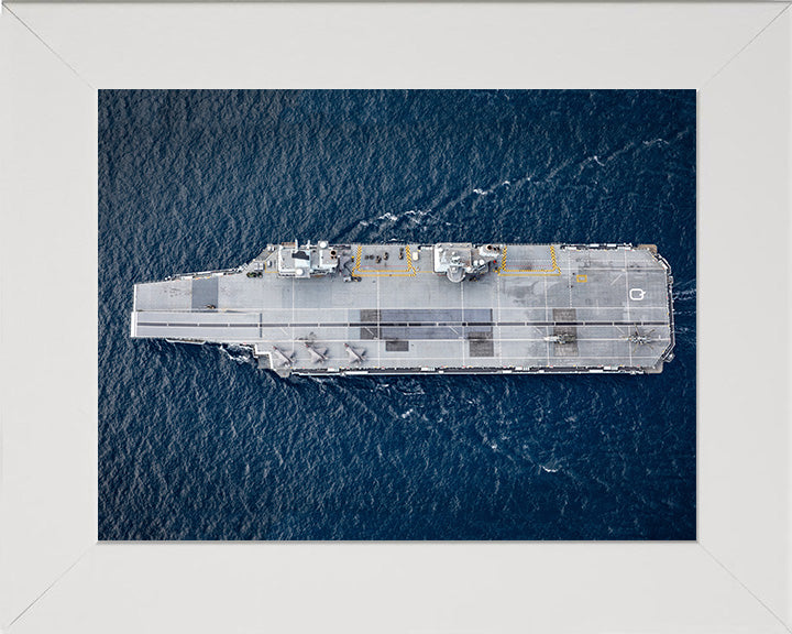 HMS Queen Elizabeth R08 | Photo Print | Framed Print | Queen Elizabeth Class | Aircraft Carrier | Royal Navy - Hampshire Prints