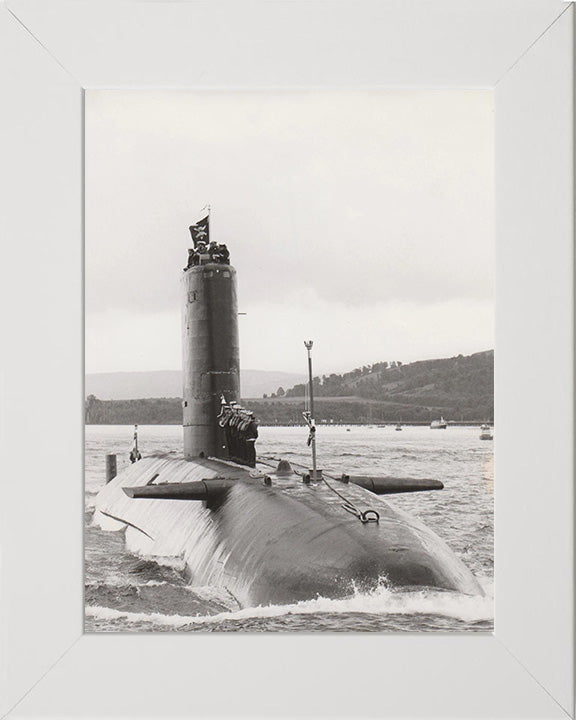 HMS Conqueror S48 Royal Navy Churchill class Submarine Photo Print or Framed Print - Hampshire Prints