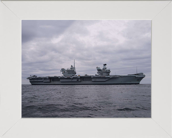 HMS Queen Elizabeth R08 Royal Navy Queen Elizabeth Class Aircraft Carrier Photo Print or Framed Print - Hampshire Prints