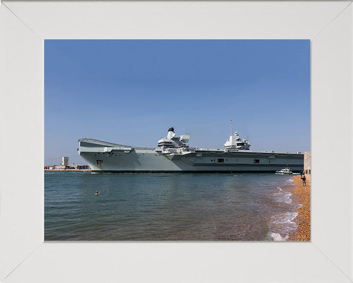 HMS Queen Elizabeth R08 | Photo Print | Framed Print | Queen Elizabeth Class | Aircraft Carrier | Royal Navy - Hampshire Prints