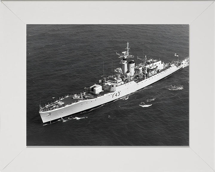 HMS Torquay F43 | Photo Print | Framed Print | Poster | Whitby Class | Frigate | Royal Navy - Hampshire Prints