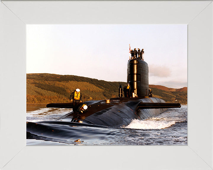 HMS Resolution S22 Submarine | Photo Print | Framed Print | Resolution Class | Royal Navy - Hampshire Prints