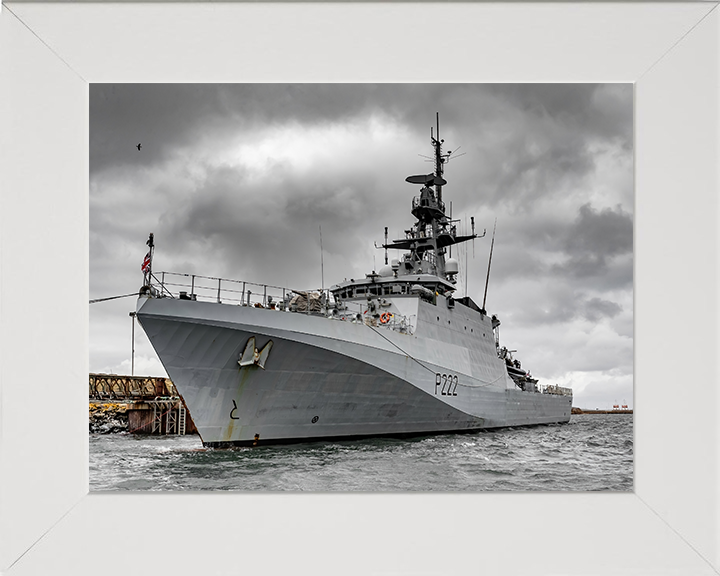 HMS Forth P222 | Photo Print | Framed Print | Poster | River Class | Patrol Ship | Royal Navy - Hampshire Prints