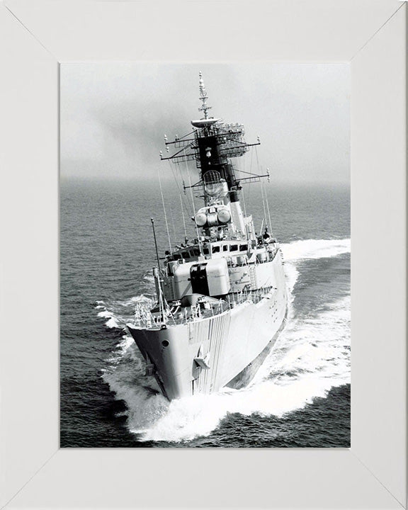 HMS Lincoln F99 Royal Navy Salisbury class frigate Photo Print or Framed Print - Hampshire Prints