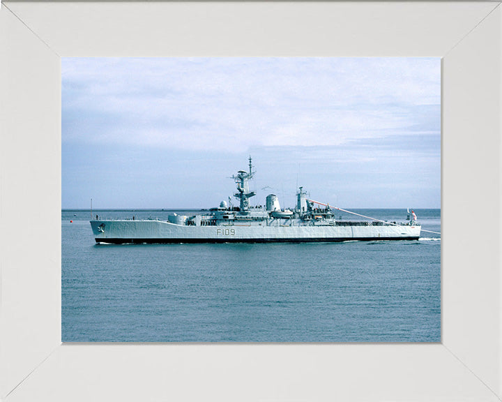 HMS Leander F109 Royal Navy Leander Class Frigate Photo Print or Framed Print - Hampshire Prints