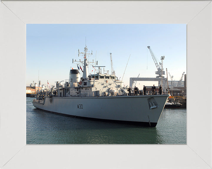 HMS Ledbury M30 Royal Navy Hunt class minehunter Photo Print or Framed Print - Hampshire Prints