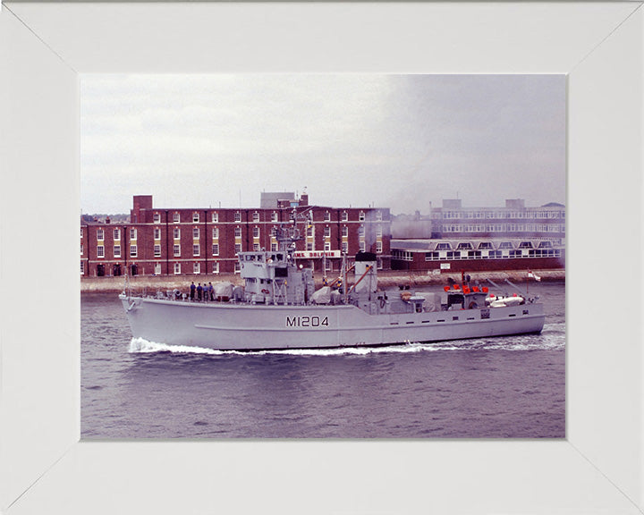 HMS Stubbington M1204 | Photo Print | Framed Print | Ton Class | Minesweeper | Royal Navy - Hampshire Prints