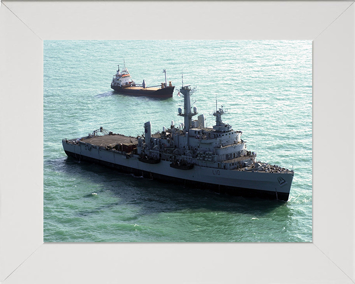 HMS Fearless L10 Royal Navy Fearless class amphibious ship Photo Print or Framed Print - Hampshire Prints