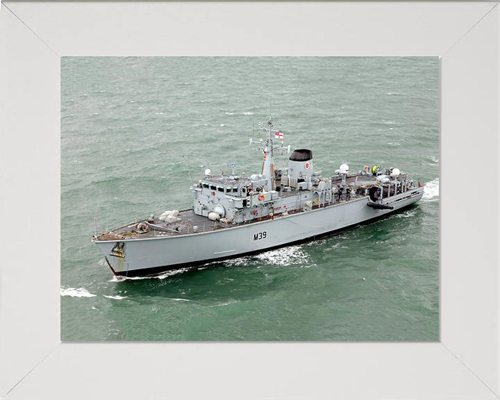 HMS Hurworth M39 Royal Navy Hunt class mine countermeasures vessel Photo Print or Framed Print - Hampshire Prints