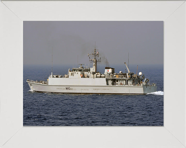 HMS Ramsey M110 Royal Navy Sandown class minehunter Photo Print or Framed Print - Hampshire Prints