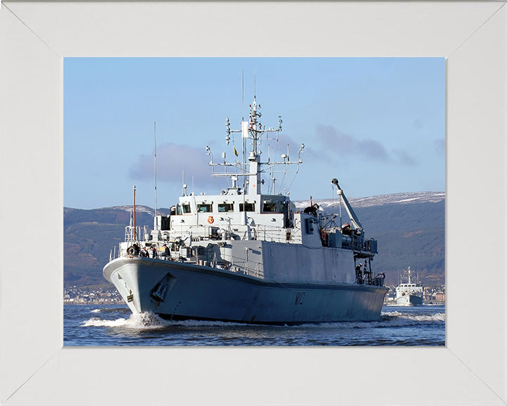 HMS Ramsey M110 | Photo Print | Framed Print | Sandown Class | Minehunter | Royal Navy - Hampshire Prints