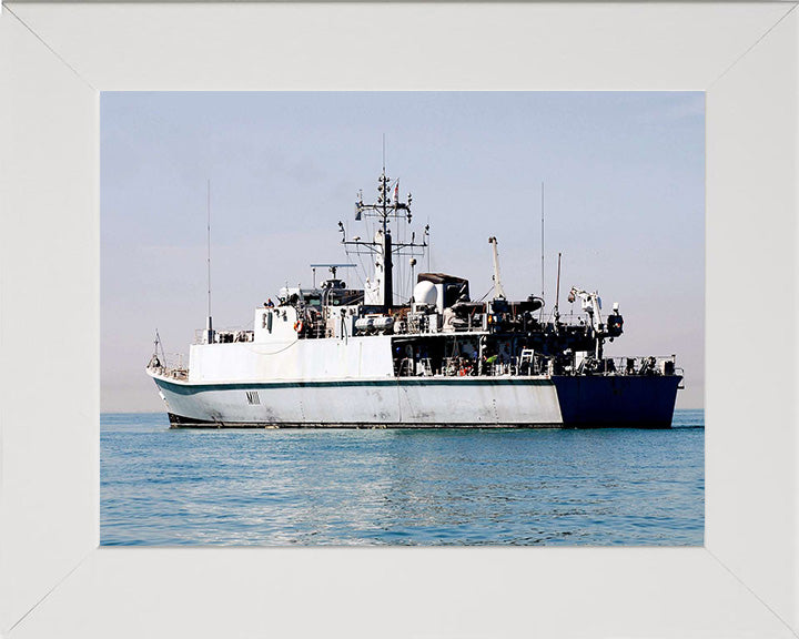 HMS Blyth M111 Royal Navy Sandown class minehunter Photo Print or Framed Print - Hampshire Prints