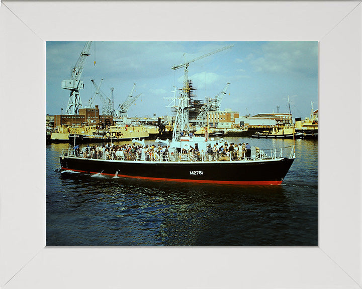 HMS Portisham M2781 Royal Navy Ham Class minesweeper Photo Print or Framed Print - Hampshire Prints