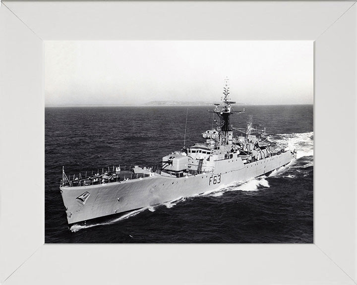 HMS Scarborough F63 | Photo Print | Framed Print | Whitby Class | Frigate | Royal Navy - Hampshire Prints