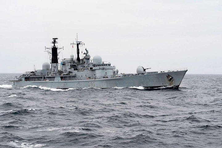 HMS Manchester D95 Royal Navy Type 42 destroyer Photo Print or Framed Photo Print - Hampshire Prints