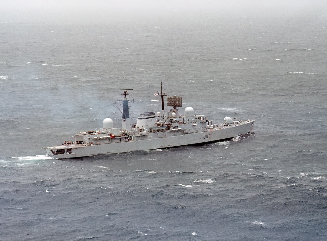 HMS Coventry D118 Royal Navy Sheffield Class Type 42 destroyer Photo Print or Framed Print - Hampshire Prints