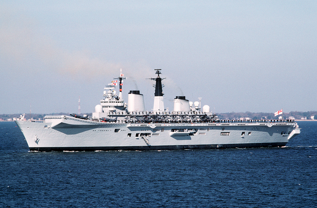 HMS Invincible R05 Royal Navy Invincible Class aircraft carrier Photo Print or Framed Print - Hampshire Prints