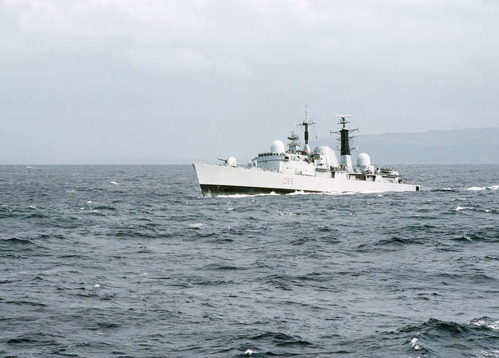 HMS Liverpool D92 Royal Navy Type 42 destroyer Photo Print or Framed Print - Hampshire Prints