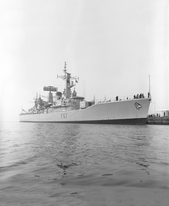 HMS Andromeda F57 Royal Navy Leander class frigate Photo Print or Framed Print - Hampshire Prints