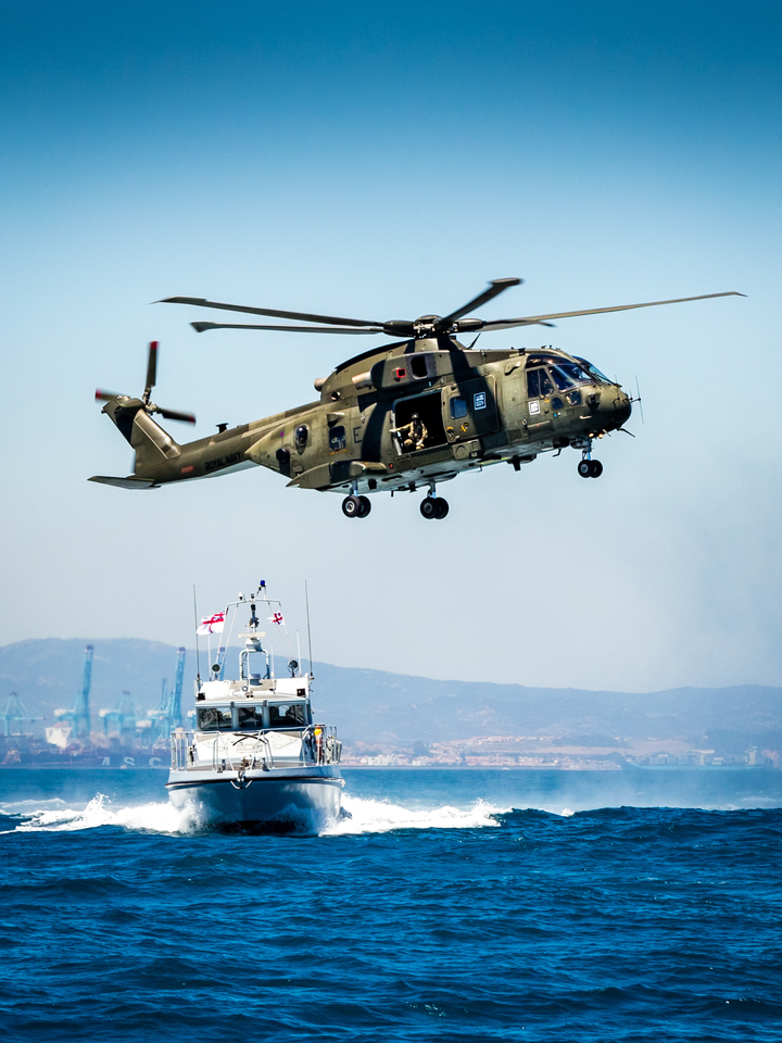 HMS Scimitar P284 | Photo Print | Framed Print | Scimitar Class | Fast Patrol Vessel | Royal Navy