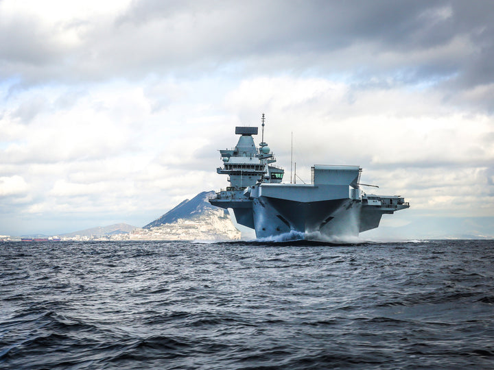 HMS Queen Elizabeth R08 | Photo Print | Framed Print | Queen Elizabeth Class | Aircraft Carrier | Royal Navy