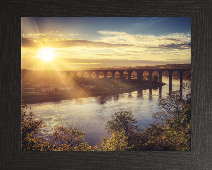 Berwick-upon-Tweed viaduct at sunset Photo Print - Canvas - Framed Photo Print - Hampshire Prints