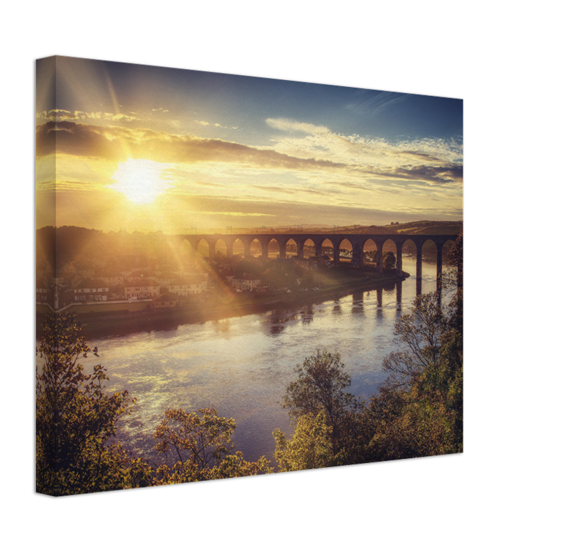 Berwick-upon-Tweed viaduct at sunset Photo Print - Canvas - Framed Photo Print - Hampshire Prints