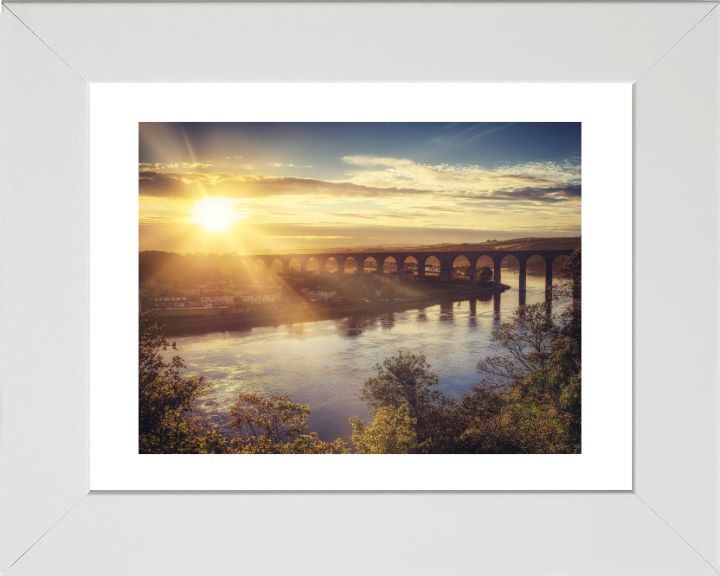 Berwick-upon-Tweed viaduct at sunset Photo Print - Canvas - Framed Photo Print - Hampshire Prints