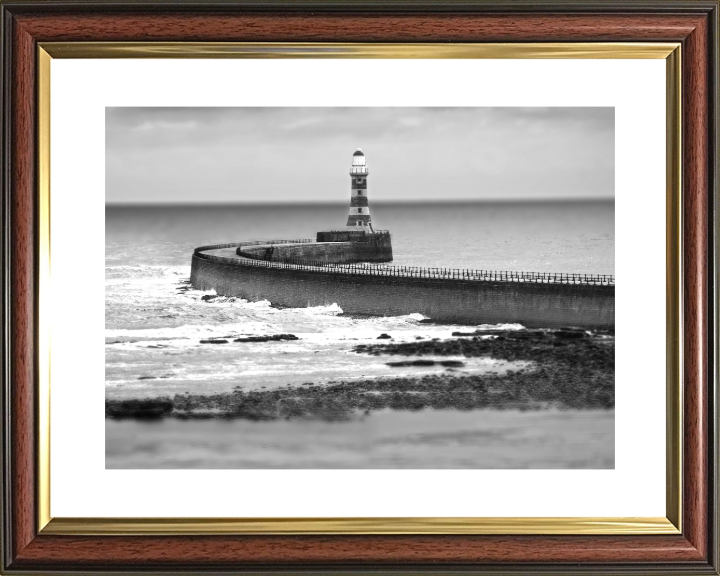 Roker Lighthouse And Pier Northumberland Photo Print - Canvas - Framed Photo Print - Hampshire Prints