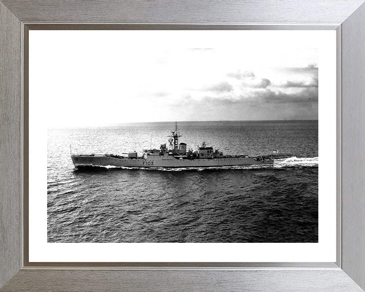 HMS Lowestoft F103 Royal Navy Rothesay class frigate Photo Print or Framed Print - Hampshire Prints