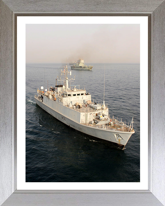 HMS Grimsby M108 Royal Navy Sandown class minehunter Photo Print or Framed Print - Hampshire Prints