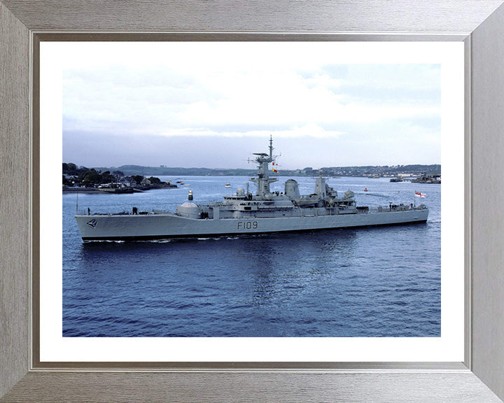 HMS Leander F109 Royal Navy Leander Class Frigate Photo Print or Framed Print - Hampshire Prints