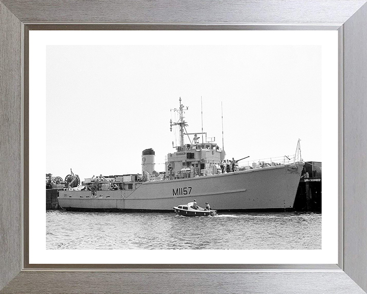 HMS Kirkliston M1157 | Photo Print | Framed Print | Ton Class | Minesweeper | Royal Navy