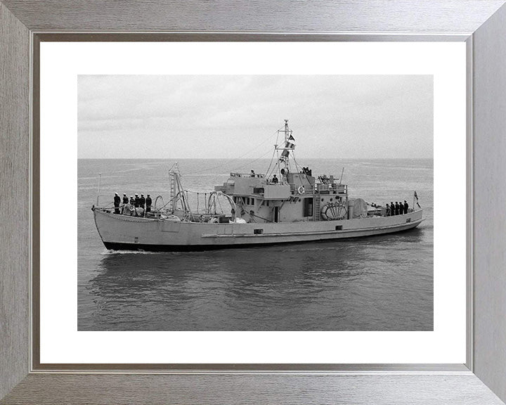 HMT Thames (1938) Royal Navy rescue Tugboat Photo Print or Framed Print - Hampshire Prints