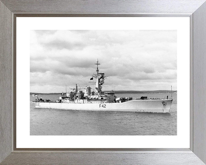 HMS Phoebe F42 | Photo Print | Framed Print | Leander Class | Frigate | Royal Navy - Hampshire Prints